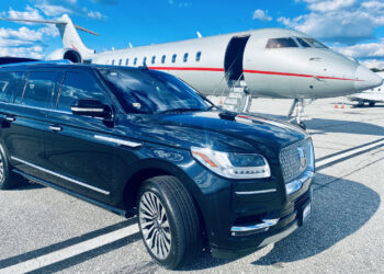 Get an Affordable Ride: Detroit to Dearborn Airport Car Service