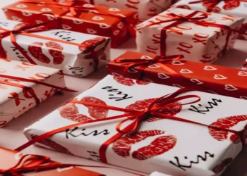 Why is Valentine’s Day hampers on the trend nowadays?
