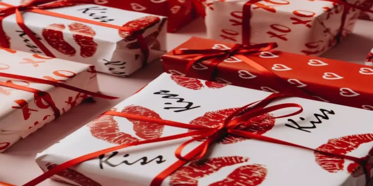 Why is Valentine’s Day hampers on the trend nowadays?