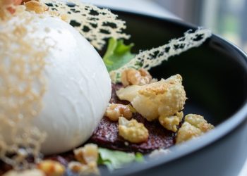 Indulge in the Perfect Appetizer: Fresh Burrata Mozzarella Bruschetta